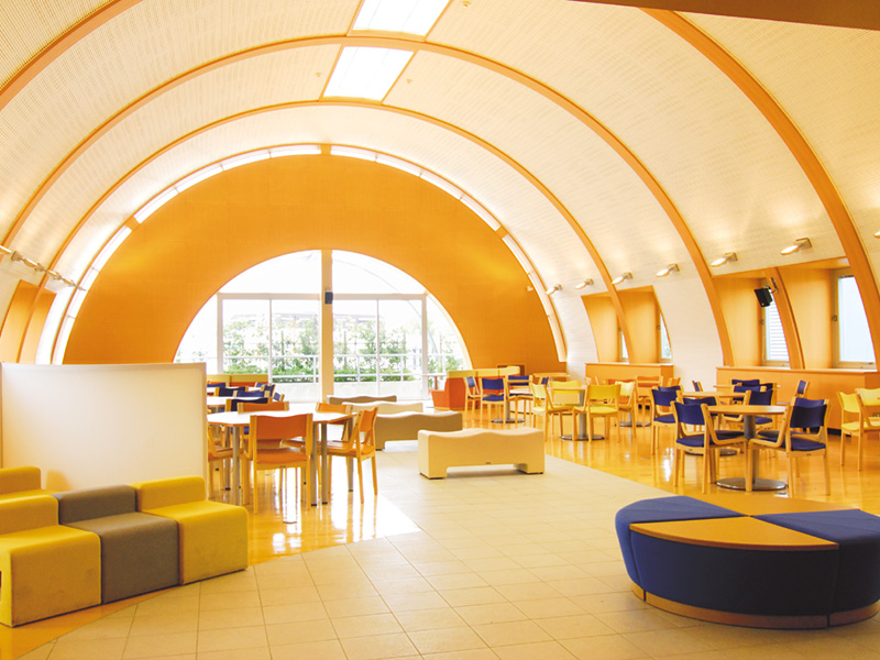 スチューデントホール